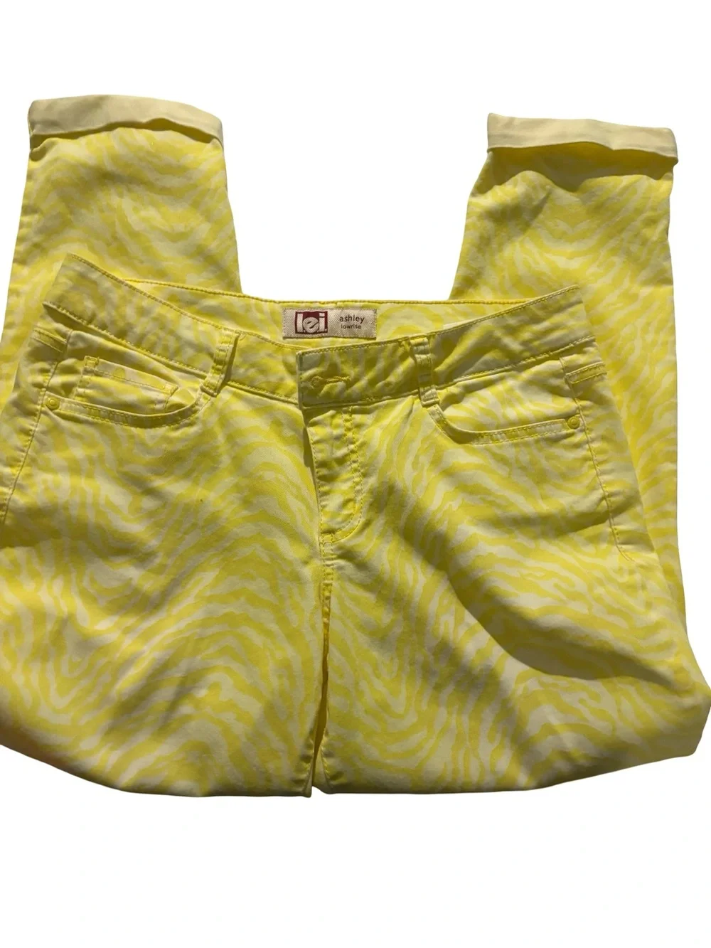 lei bright yellow